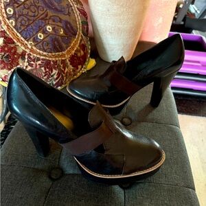 Ladies Nine West heels